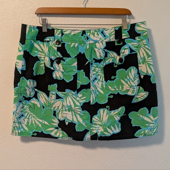 New York & Company Skirt With Shorts - Picture 2 of 4